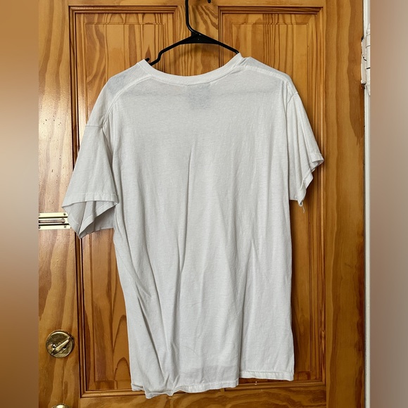 FEELS SO GOOD graphic tee, Size L, As-is - Picture 4 of 4